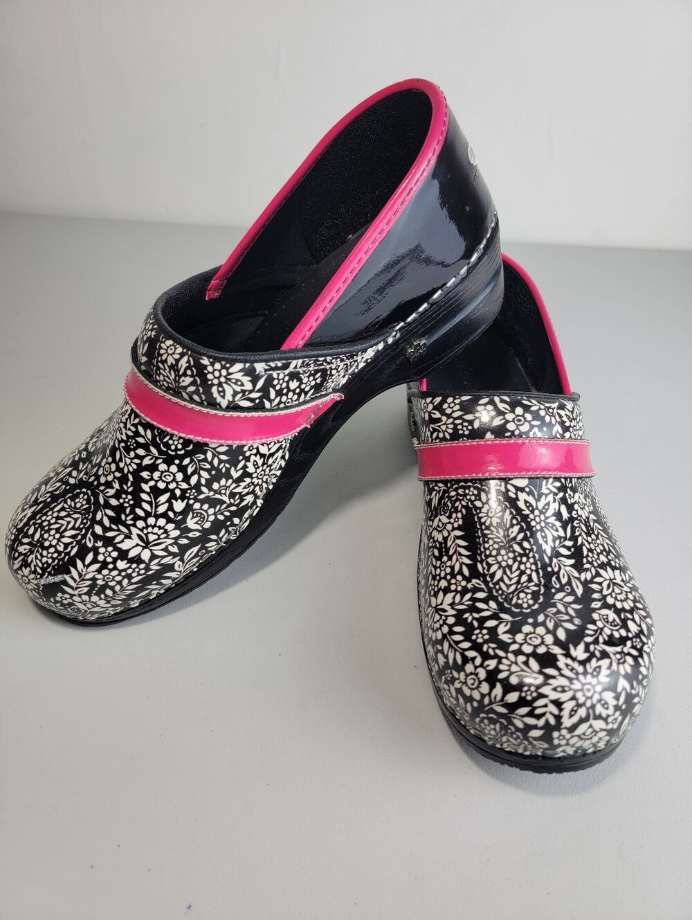 Koi By Sanita Clogs Women's US 10/EU41 Patent Leather Comfort Professional Shoes